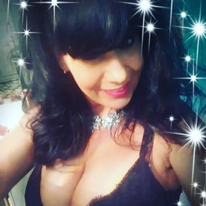 Meet your Posher, Lorie